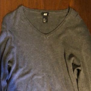 H&M v neck sweater in gray color size small